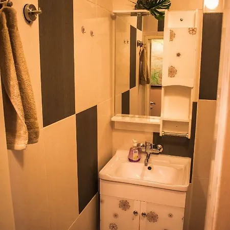 Two Bedroom Downtown Ivanovi Várna