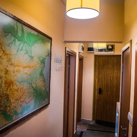 Two Bedroom Downtown Ivanovi וארנה